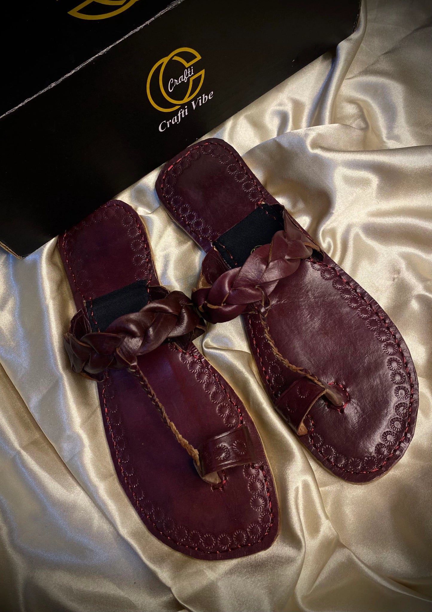 Meher-e-Marjan — Maroon