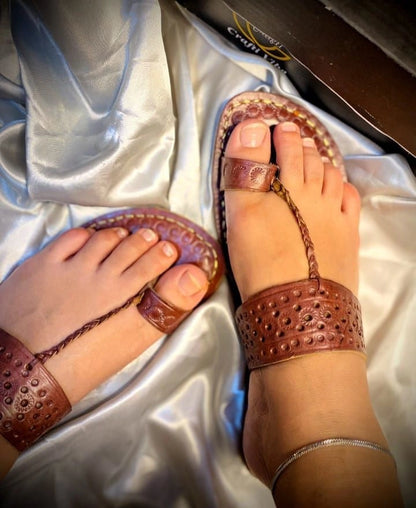 Meher-e-Nasq — Camel