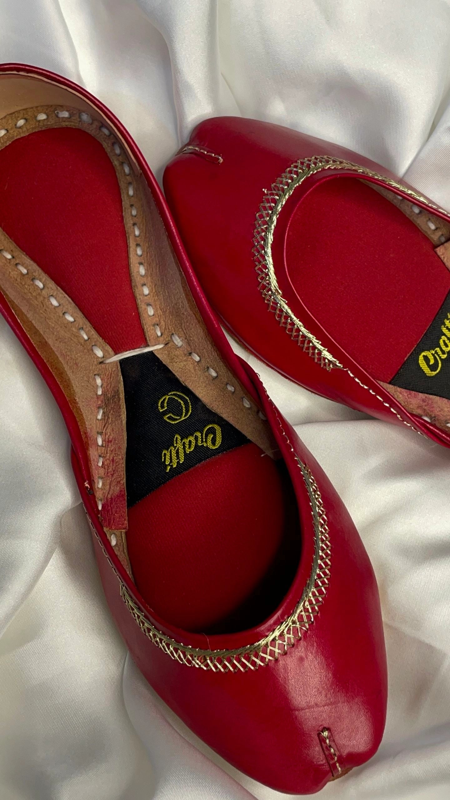 Gul-e-Naz — Red Double Zari Tilla Khussa