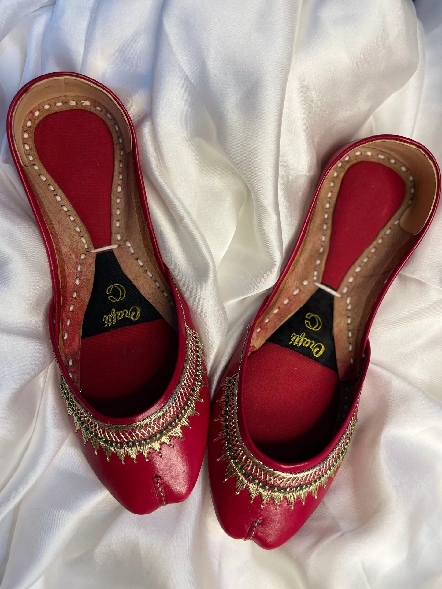 Gul-e-Naz — Red Double Zari Tilla Khussa