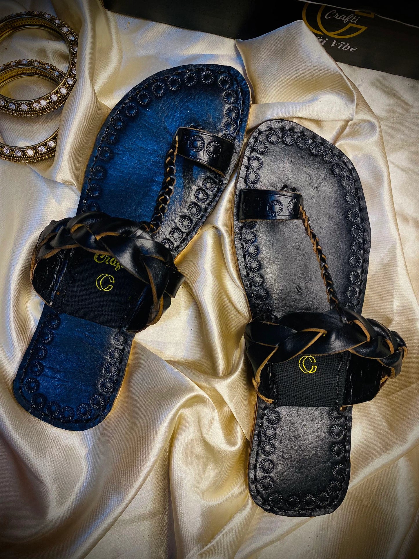 Meher-e-Siyah — Black