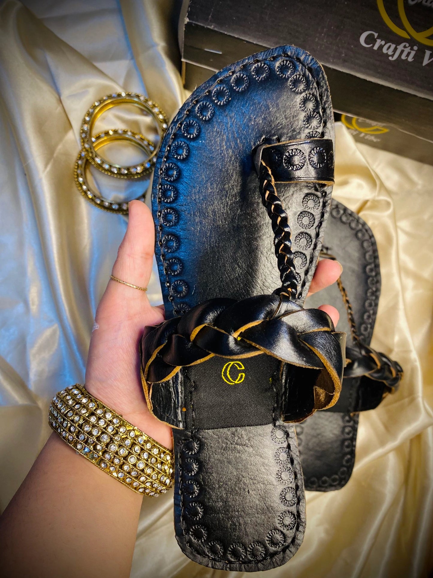 Meher-e-Siyah — Black