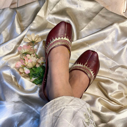 Classic Meroon Elegance