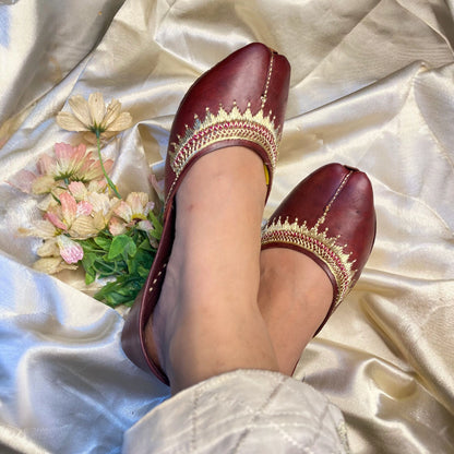 Classic Meroon Elegance