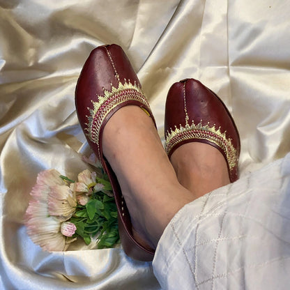 Classic Meroon Elegance