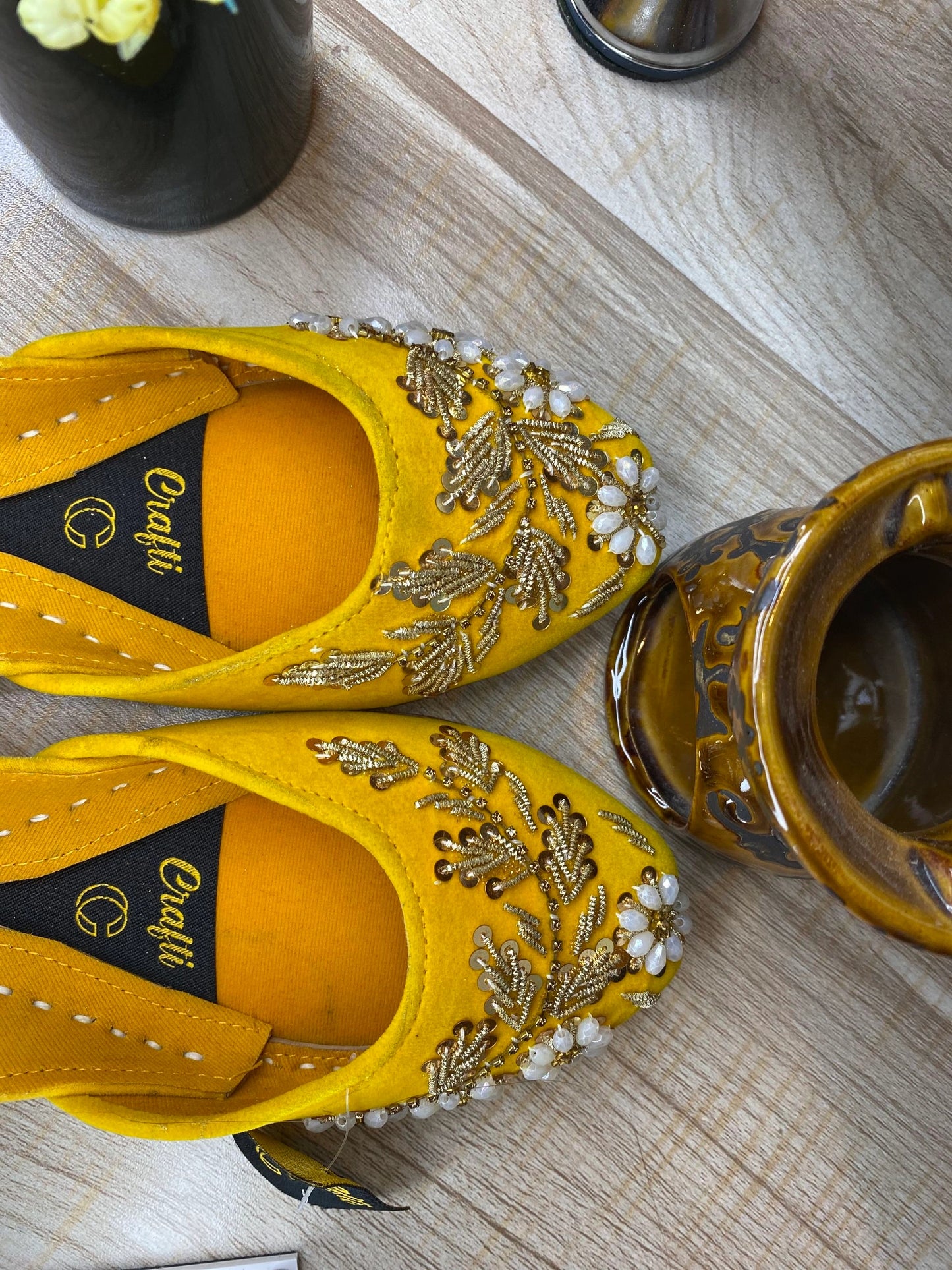 Zar-e-Noor – Yellow