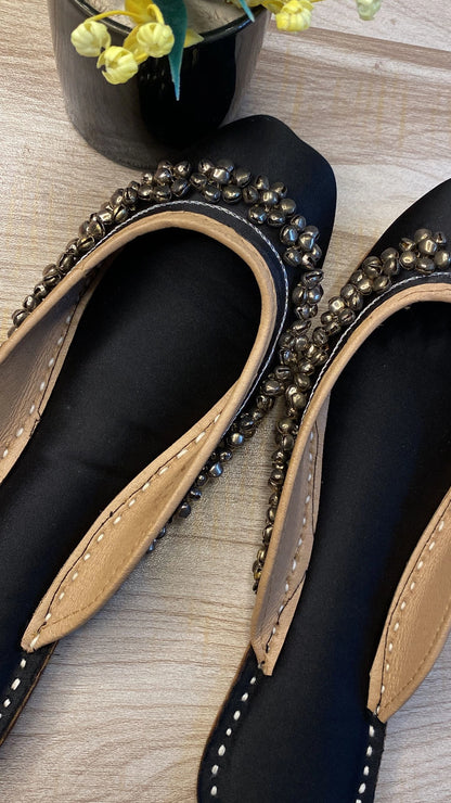 Black (Silver Ghungro)