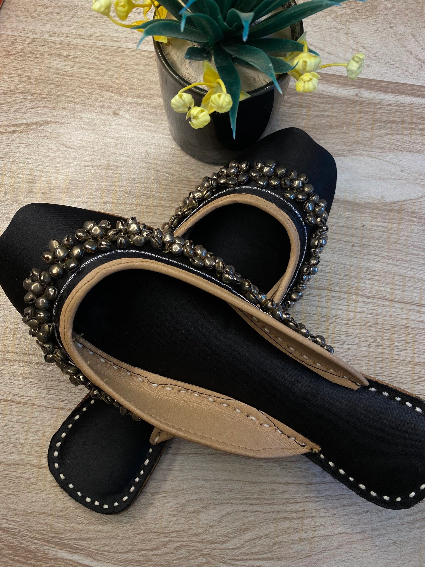 Black (Silver Ghungro)