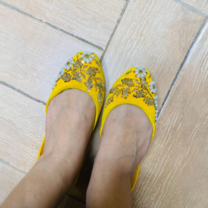 Zar-e-Noor – Yellow