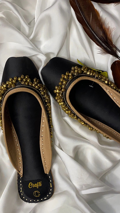 Ladies Ghungro Slipper